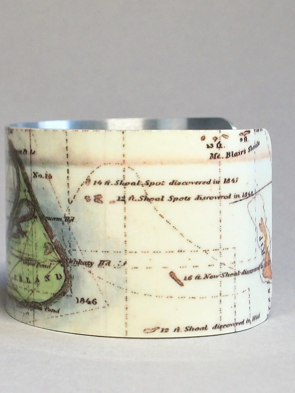 N/A stylish cuff